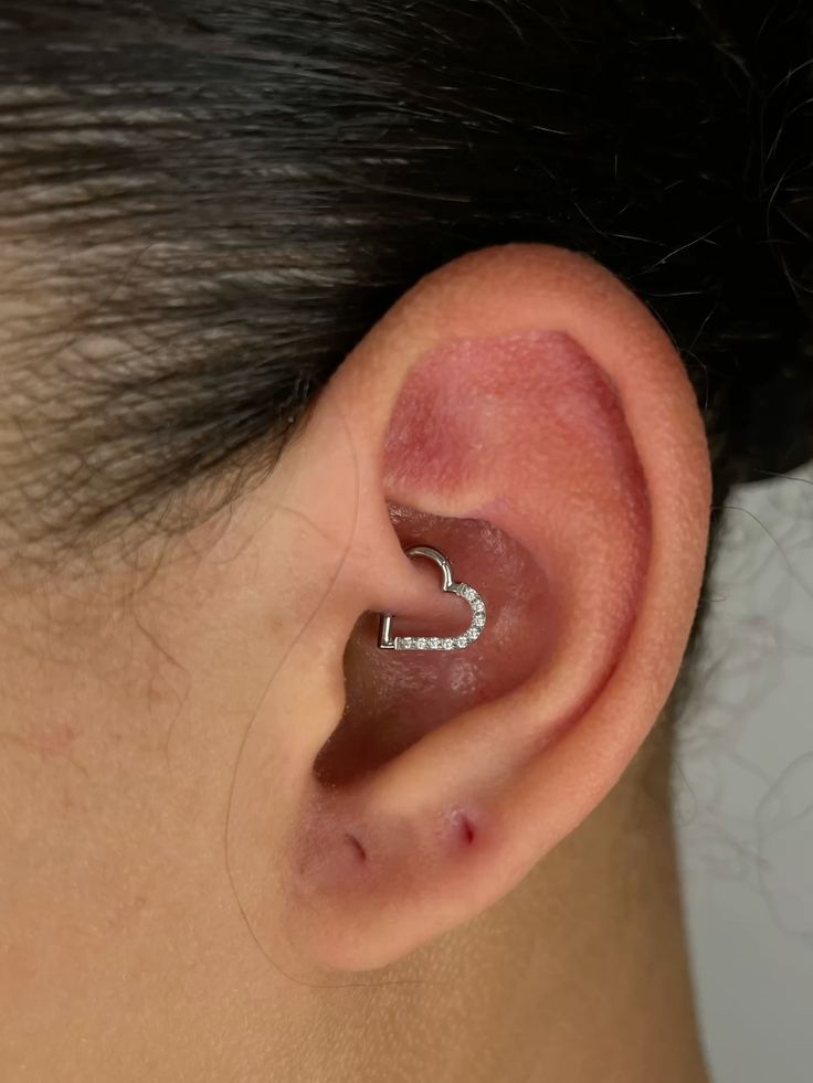 Daith Piercing