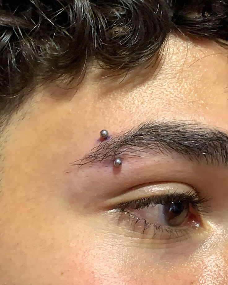 Eyebrow Piercing